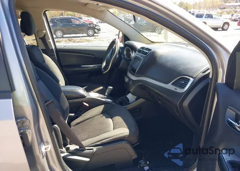 2016 Dodge Journey Sxt z USA, uszkodzony, nr VIN 3C4PDDBG7GT160040